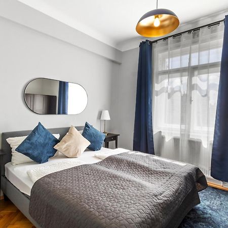 French Balcony - 45M² - Szeneviertel Lejlighed Wien Eksteriør billede