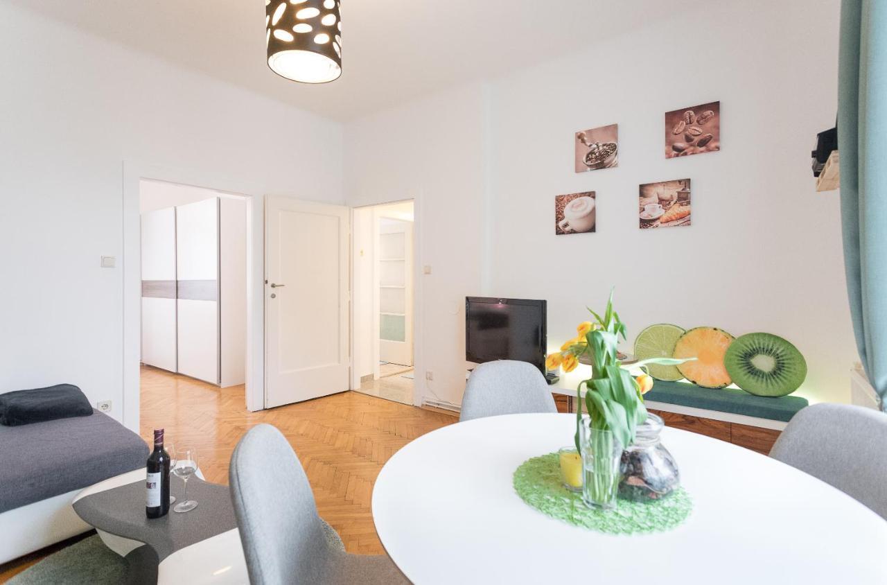 French Balcony - 45M² - Szeneviertel Lejlighed Wien Eksteriør billede