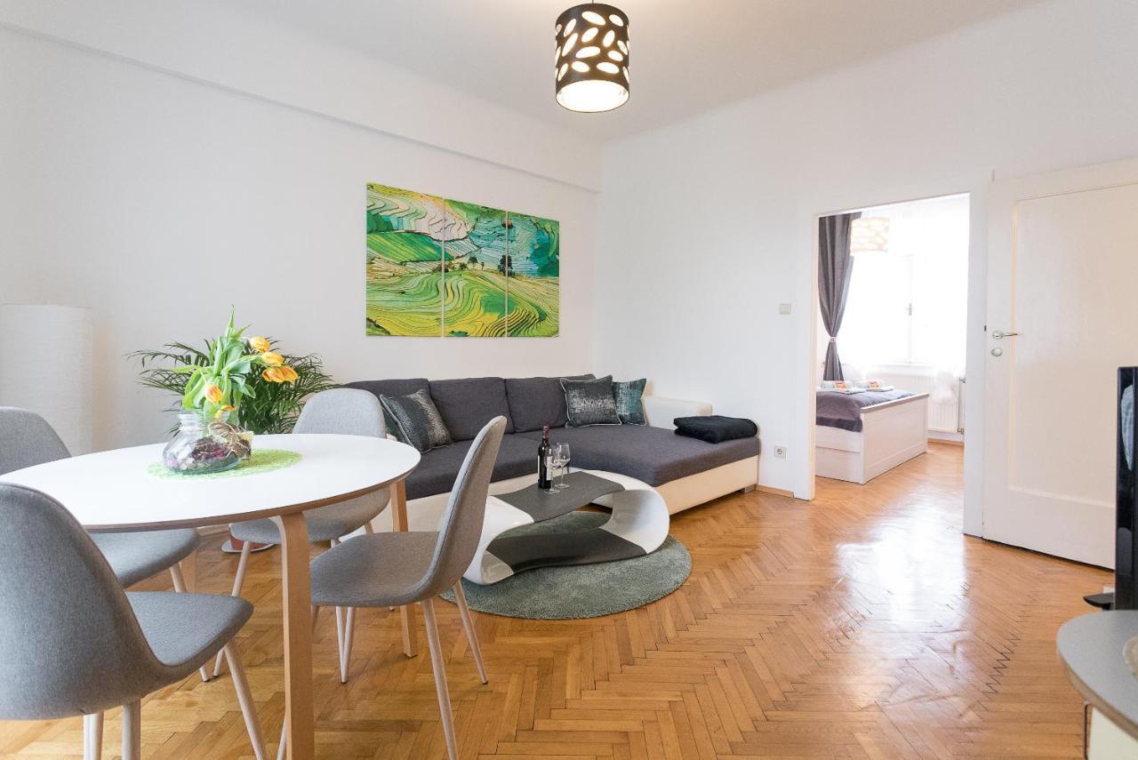 French Balcony - 45M² - Szeneviertel Lejlighed Wien Eksteriør billede