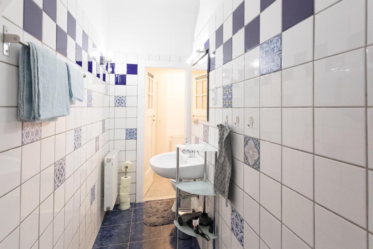 French Balcony - 45M² - Szeneviertel Lejlighed Wien Eksteriør billede