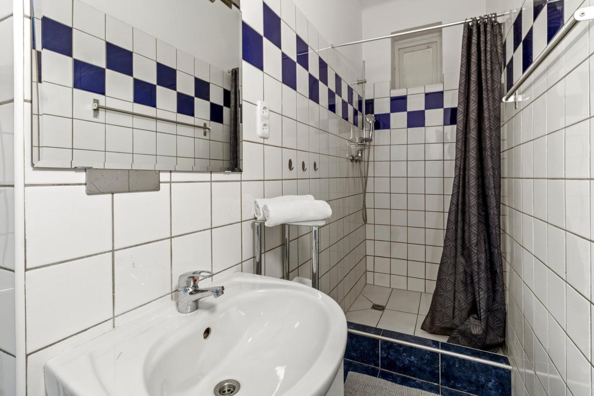 French Balcony - 45M² - Szeneviertel Lejlighed Wien Eksteriør billede