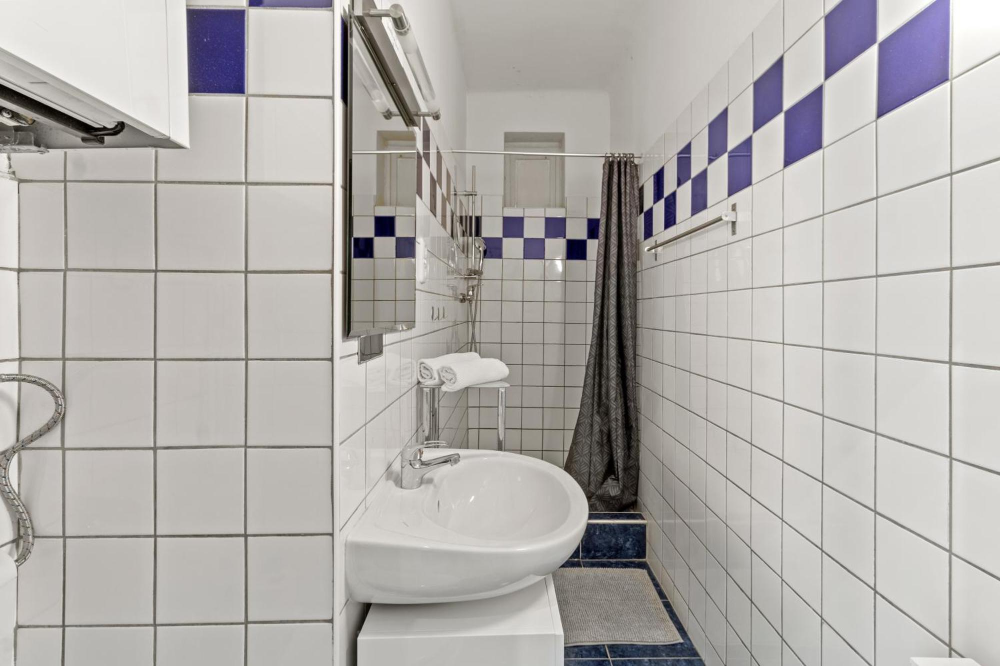 French Balcony - 45M² - Szeneviertel Lejlighed Wien Eksteriør billede